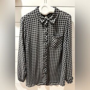 PENNINGTONS Lightweight gingham blouse in gray and black, size 1X.